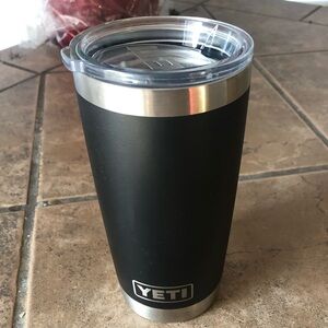 YETI Matte Black Insulated Tumbler 20oz